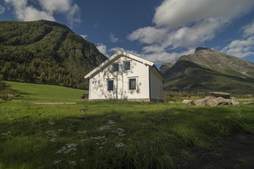 Hansali Holiday Home Fjaerland Dış mekan fotoğraf